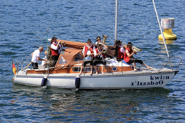 而是基于战 而是基于战